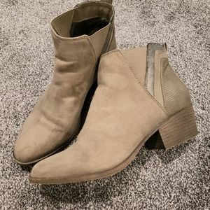 Madden Girl Ankle Booties sz 8.5